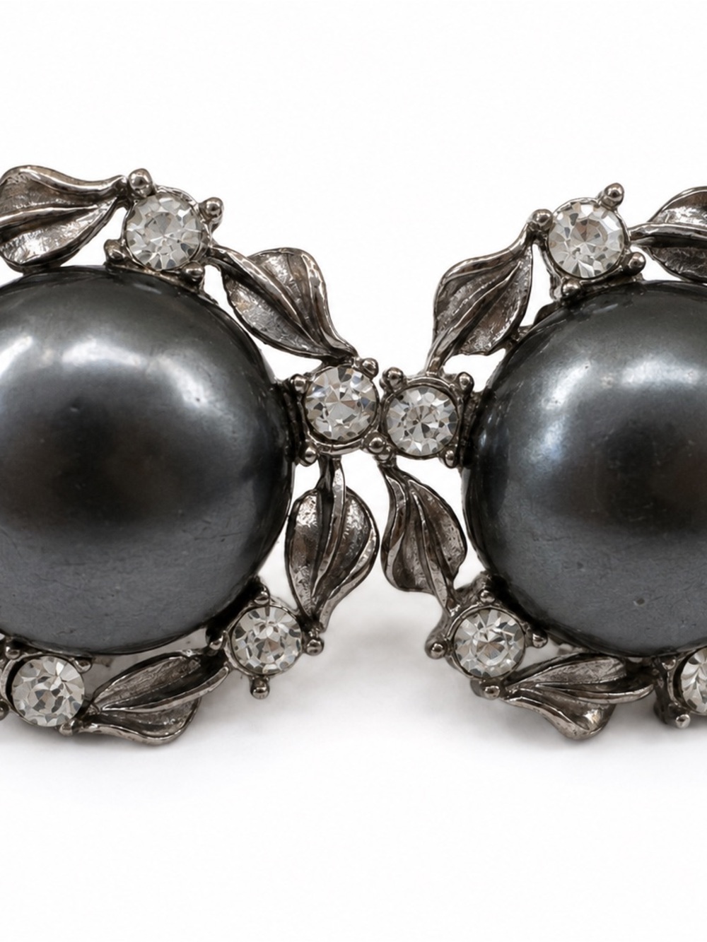Classic Silver-Tone Hematite Pearl Cluster Earrings - Unbranded